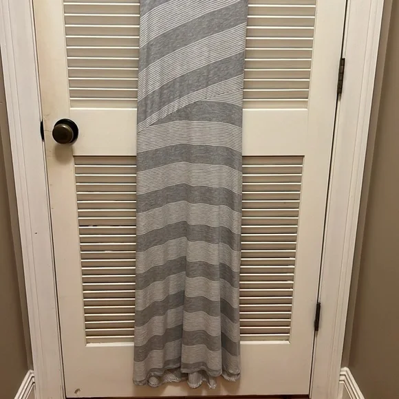 Go Couture Striped Maxi Dress in Grey Colorblock - Picture 12 of 17